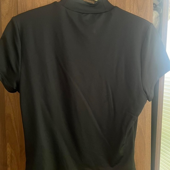 Abercrombie Short-Sleeve Sleek Seamless Fabric Mockneck Top - Picture 2 of 2